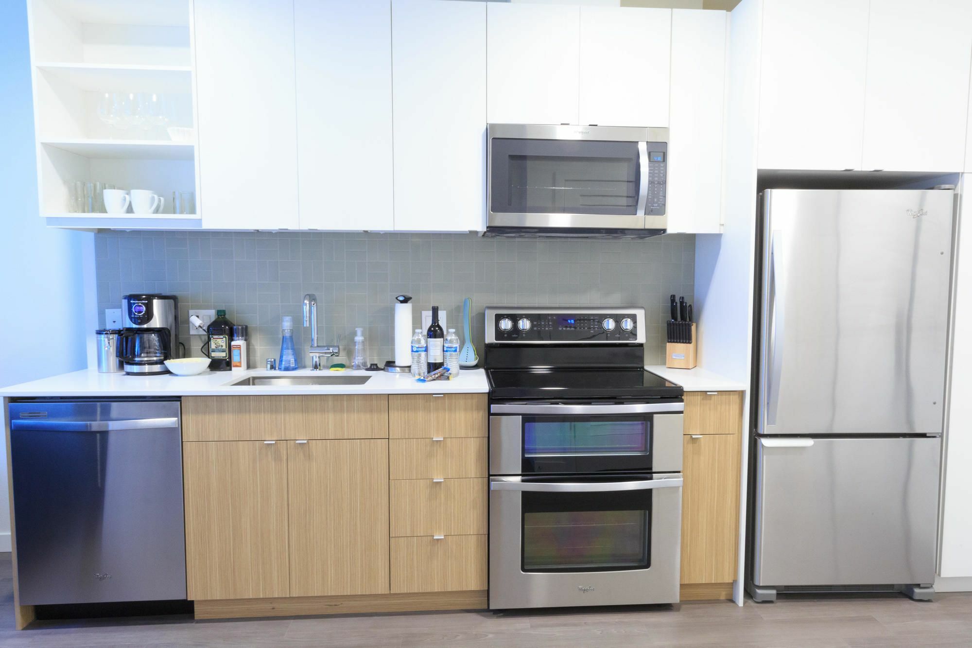 Domicile Suites At Marina Slu Сіетл Екстер'єр фото
